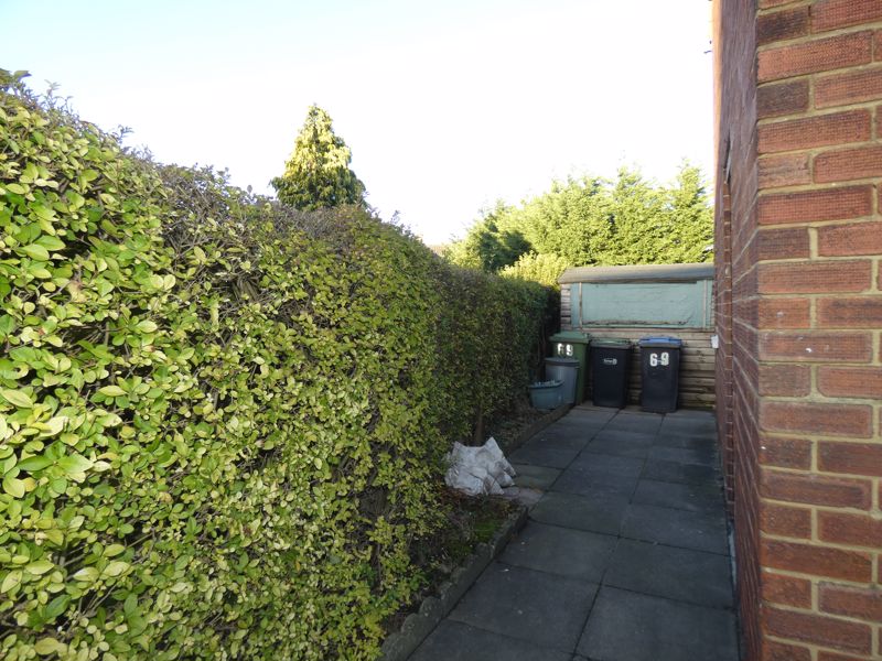 Side access to Rear garden- click for photo gallery